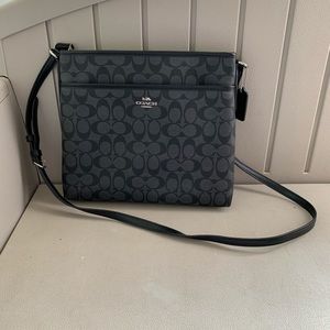Coach crossbody purse